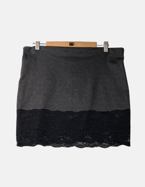 Skirt FM