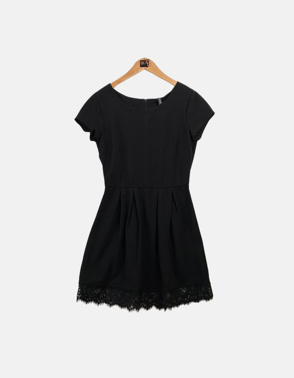 Women's Black Cap-Sleeve Dress with Lace Hem