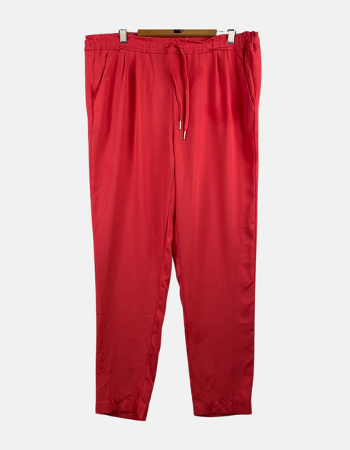 Pink pants FM