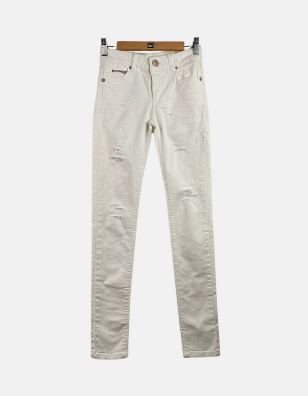 White jeans FM