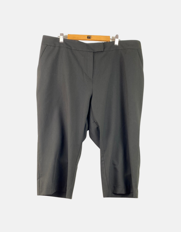 Black Knee-Length Tailored Capri Pants