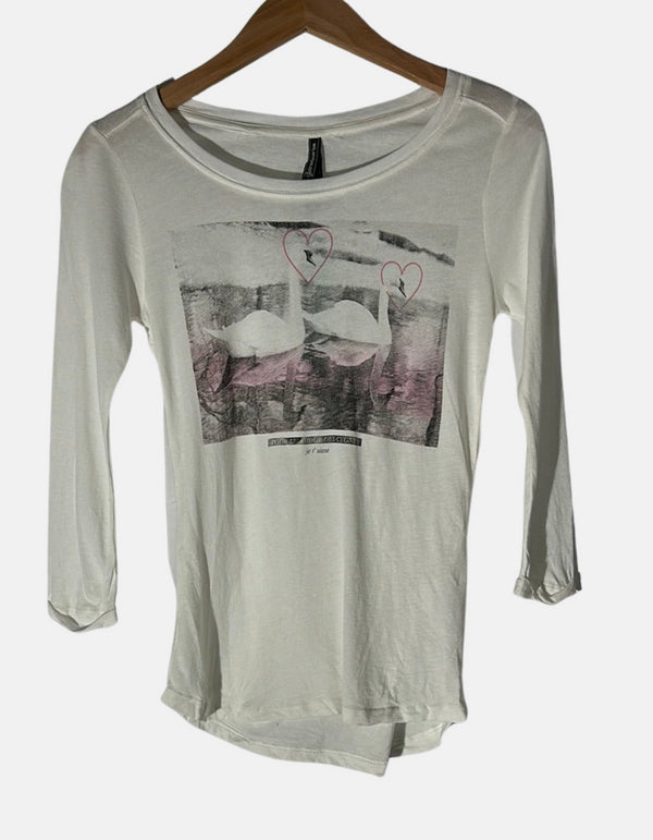 Swan Love Graphic Long-Sleeve Tee