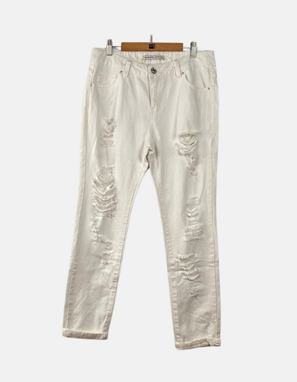 White jeans FM