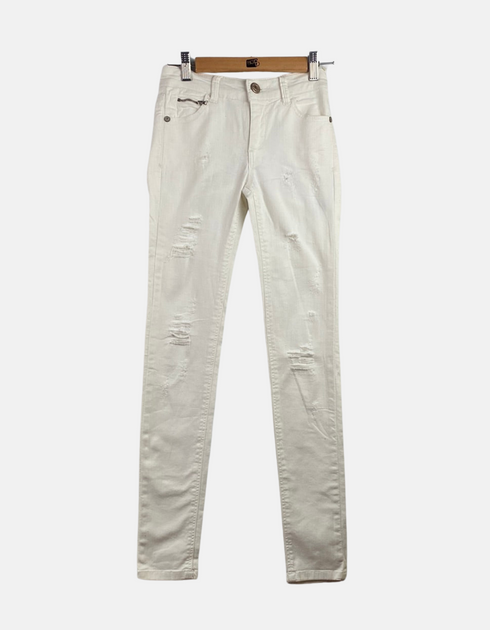 White jeans FM