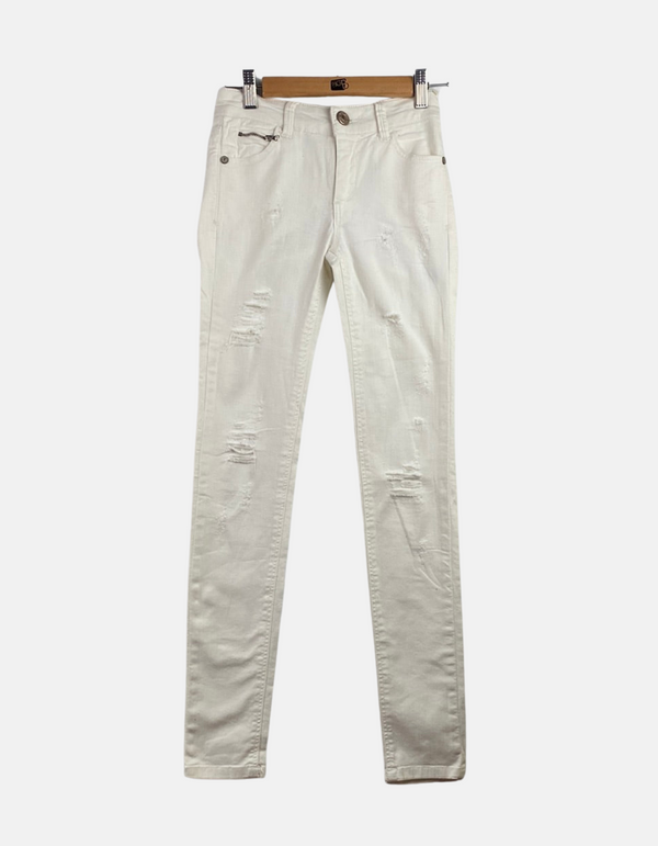 White jeans FM
