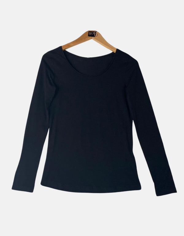 Basic Black Long-Sleeve Scoop Neck Tee