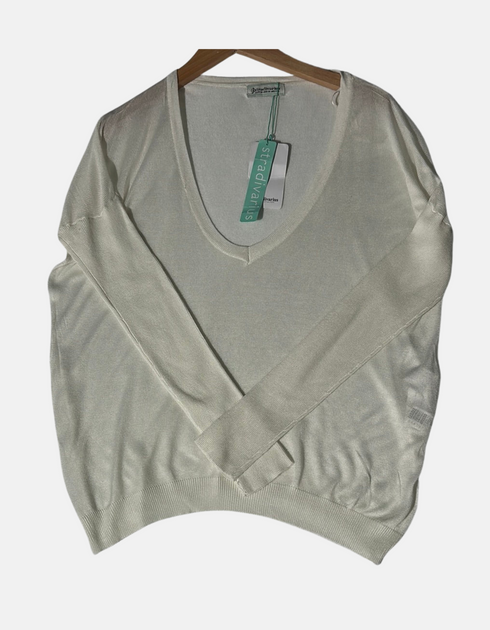 Knit wear white FM
