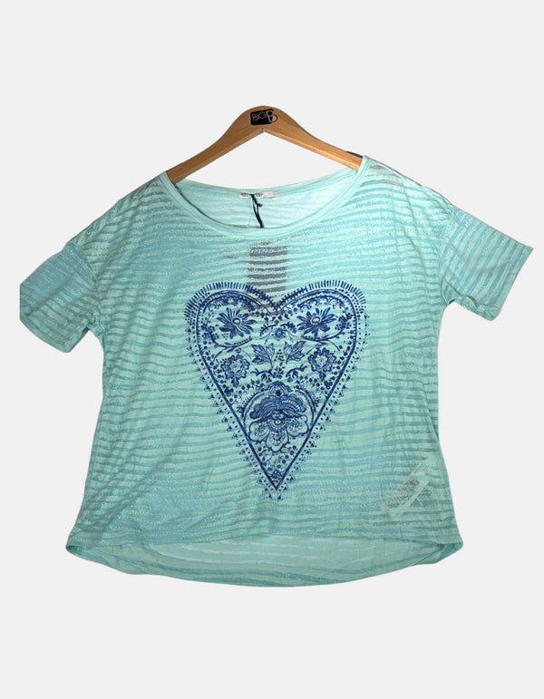 Green T shirt with blue heart FM