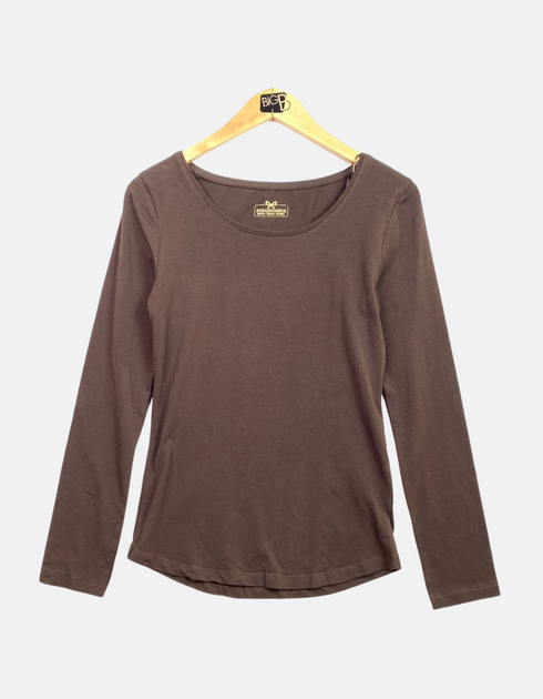 Classic Long-Sleeve Brown Tee