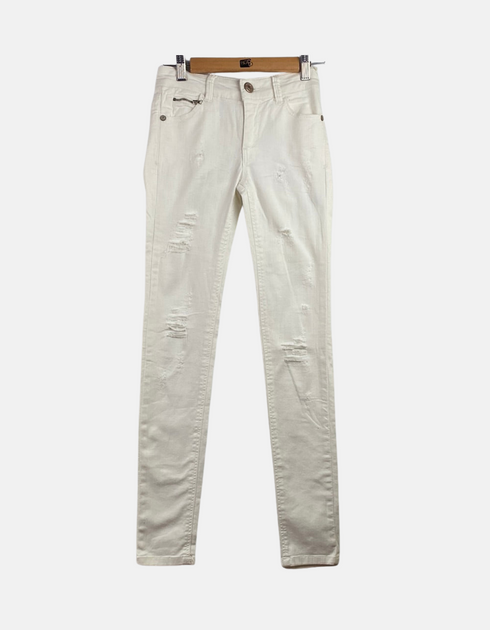 White jeans FM