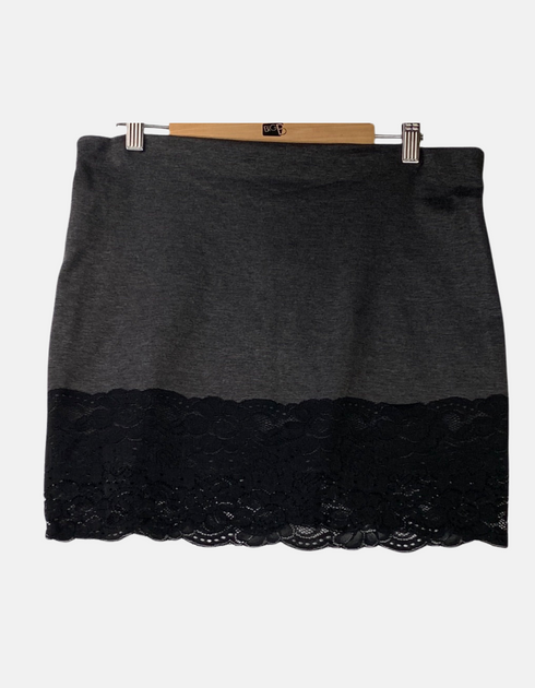 Skirt FM