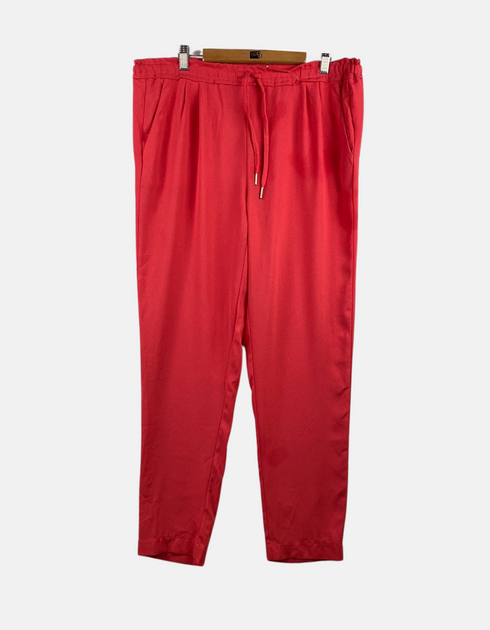 Pink pants FM