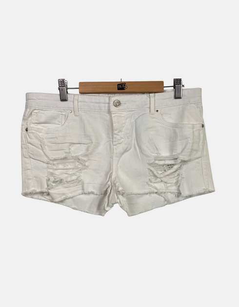 White shorts FM