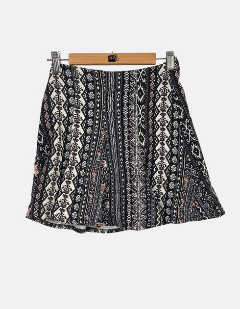 Women's Black and White Patterned Flared Skirt