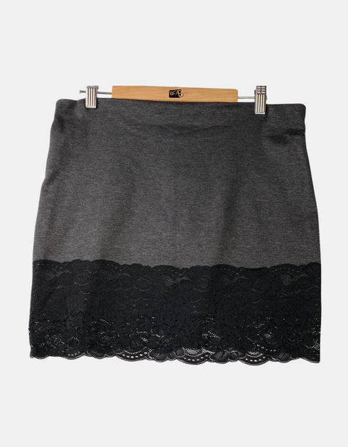 Skirt FM