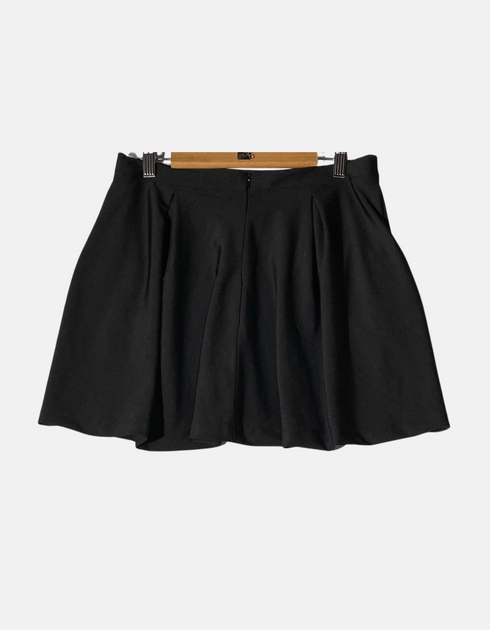 Black Pleated A-Line Mini Skirt
