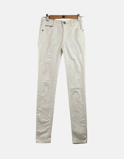 White jeans FM