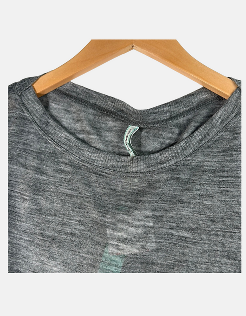 Heathered Charcoal Long-Sleeve Tee