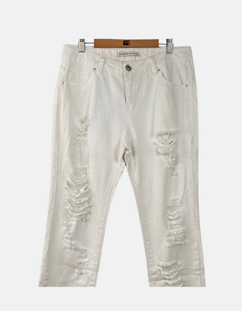 White jeans FM