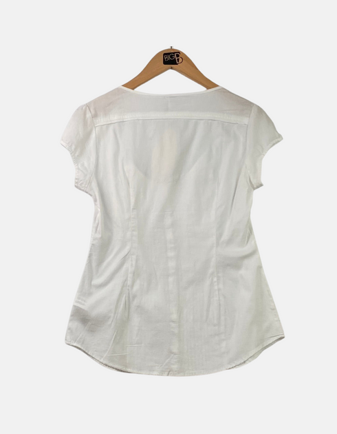 White blouse FM