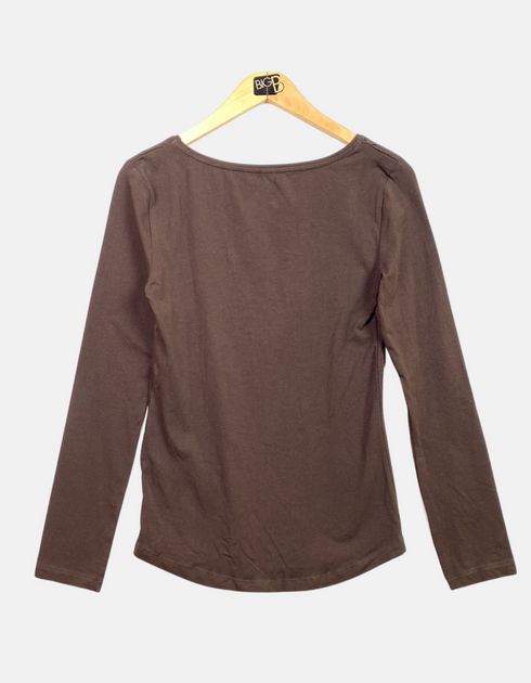 Classic Long-Sleeve Brown Tee