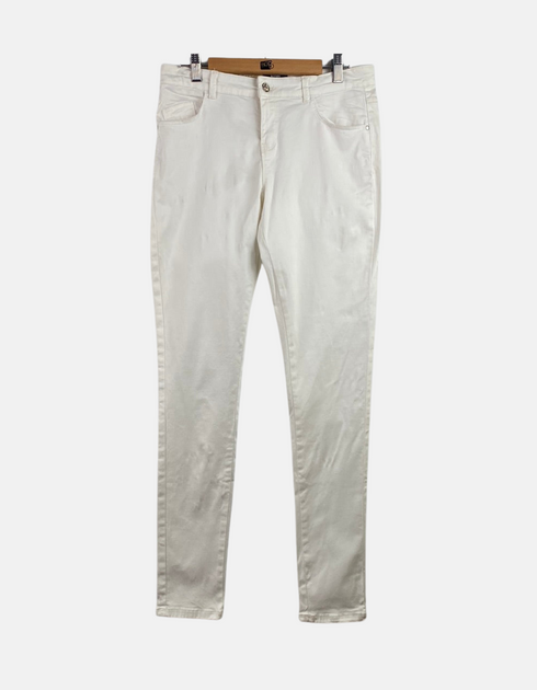 White jeans FM