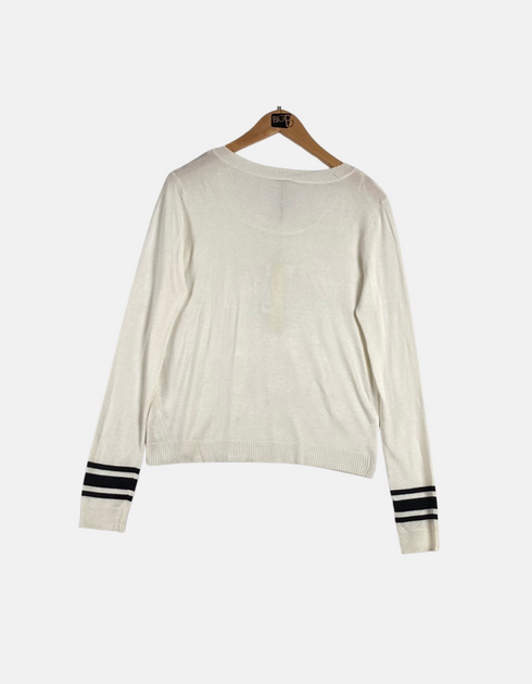 White sweater FM