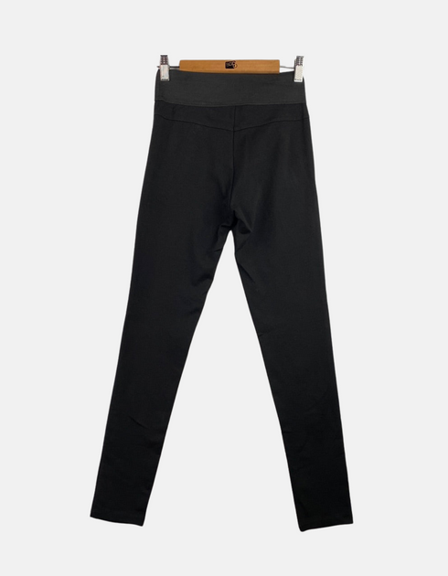 Black High-Waisted Leggings with Zipper Detail