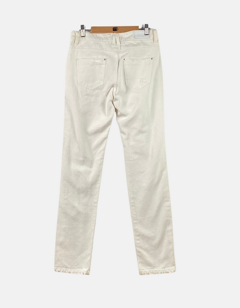 White jeans FM