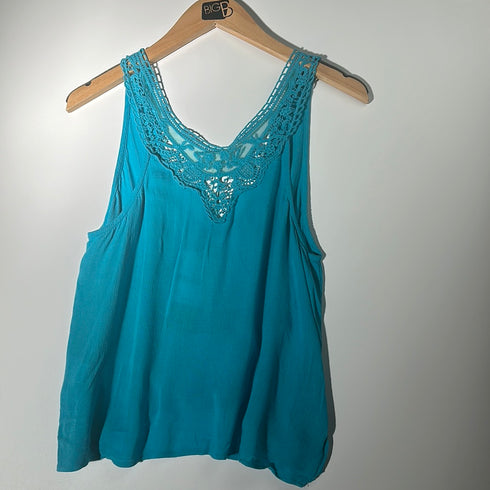 Aqua Elegance Lace Detail Tank